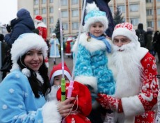 Шествие Дедов Морозов в Слуцке 28 декабря 2019 года