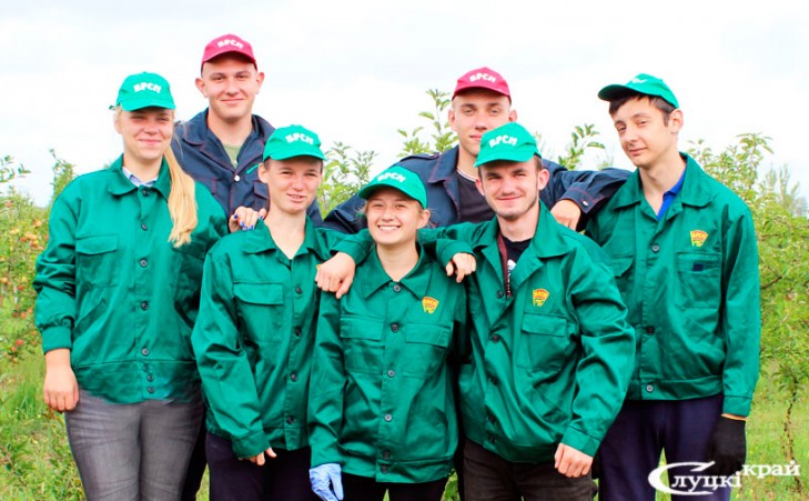 4 важных вопроса о студенческих отрядах в Слуцком районе