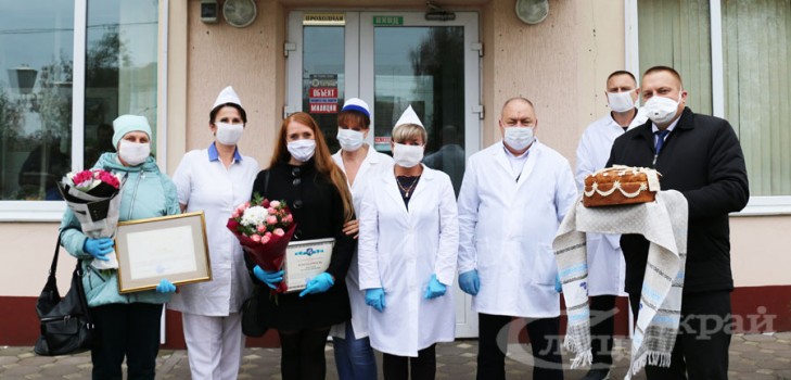 Тружеников сельского хозяйства и перерабатывающей промышленности агропромышленного комплекса поздравили с профессиональным праздником