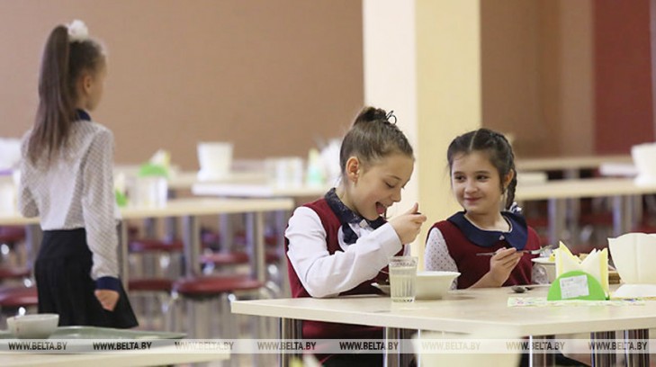 В Беларуси увеличены нормы расходов на питание в учреждениях образования