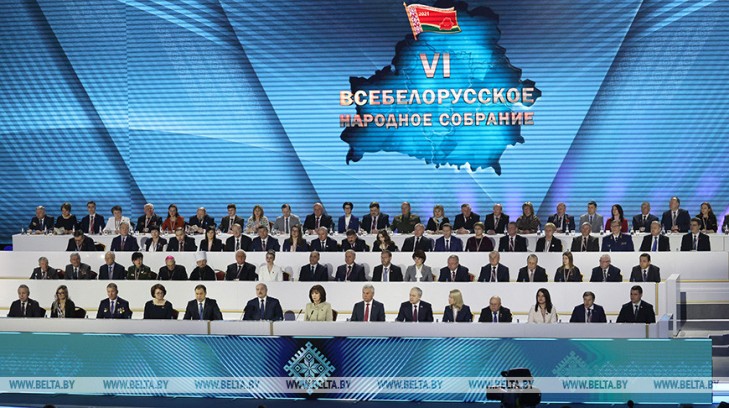 Лукашенко: надо уходить от чрезмерного строительства жилья в Минске