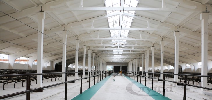 На Слутчине строят и модернизируют животноводческие комплексы