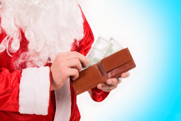 Налоги платят все. Дед Мороз и Снегурочка не исключение