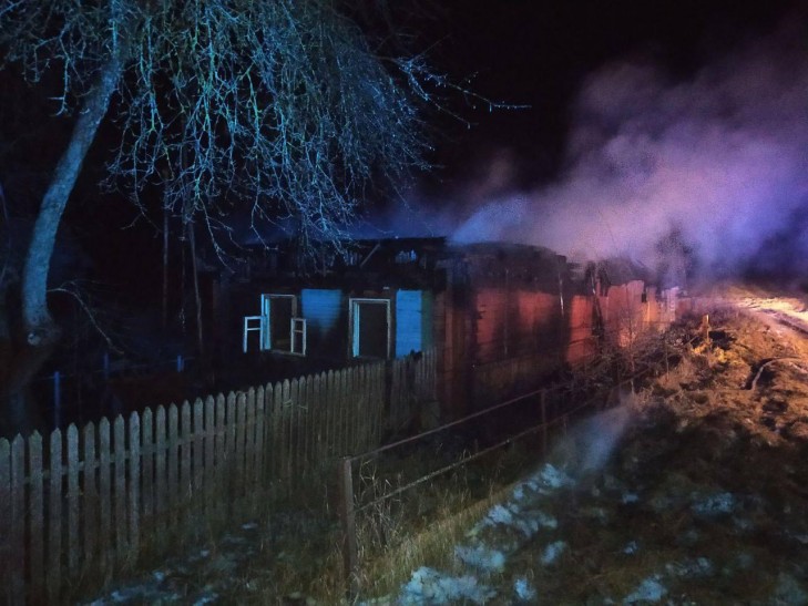 В Слуцком районе горел дом