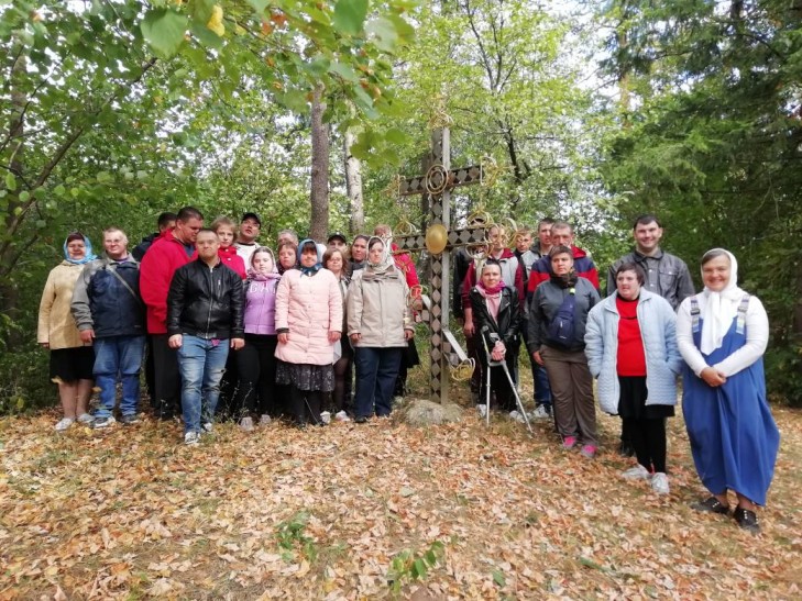 Посетили святые места Слуцкой земли