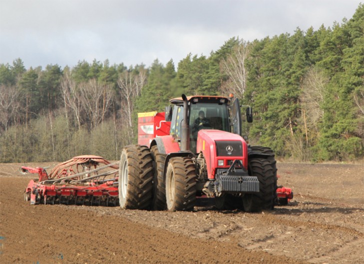 Ранние яровые зерновые и зернобобовые культуры в Слуцком районе посеяны на 53% запланированных площадей