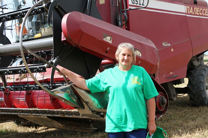 У жаночых руках любая справа «гарыць»