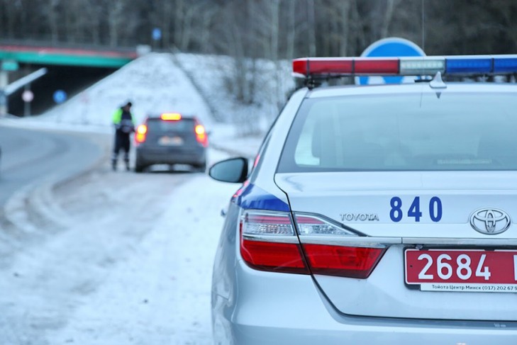 На дорогах Минщины за выходные случилось 90 ДТП и поймали 23 бесправника