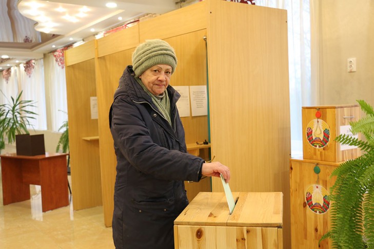 Слутчане голосуют за уверенность в завтрашнем дне