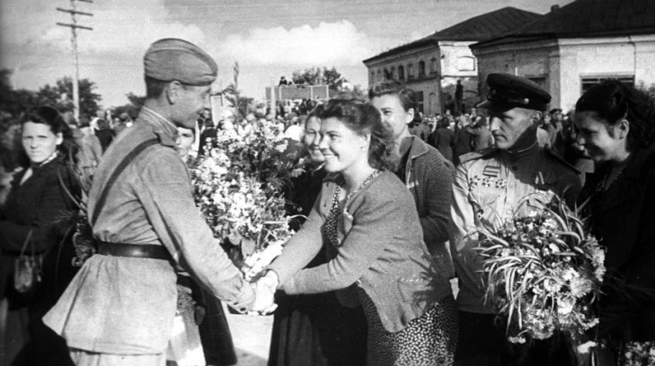 Операция “Багратион”: архивные кадры освобождения Беларуси летом 1944-го. Слуцк