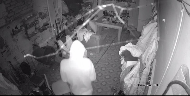 Милиционеры задержали мужчину, который украл деньги из гаража слутчанина