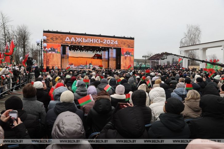 “Все разные, а семья одна”. Лукашенко рассказал, какой вклад каждая область вносит в копилку Родины