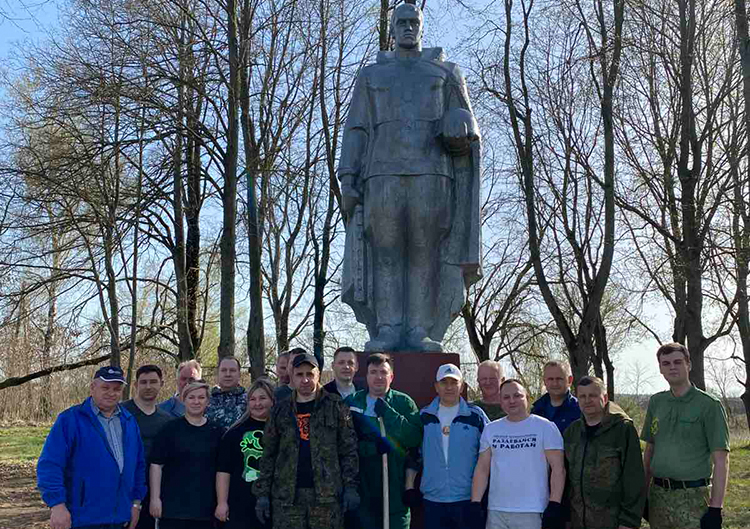 Депутаты Слуцкого районного Совета депутатов провели депутатский субботник