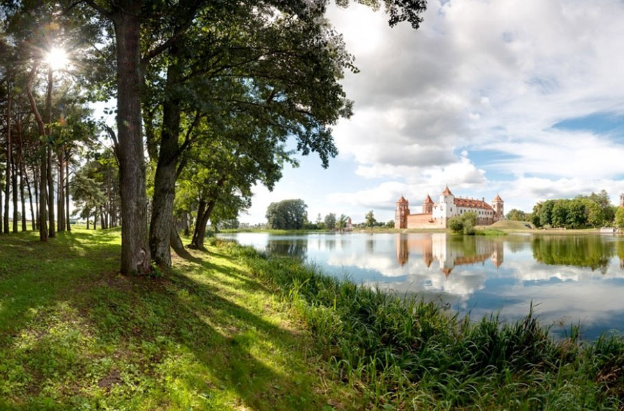 Интерес к путешествиям по стране и белорусов, и зарубежных гостей растет