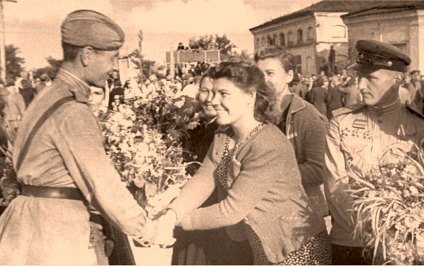 30 июня 1944 года Слуцк был освобожден от немецко-фашистских захватчиков