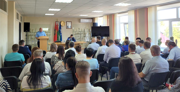 Заместитель прокурора провел ряд встреч в коллективах района по вопросам профилактики коррупционных преступлений и правонарушений