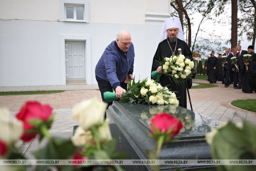 Лукашенко о религиозных центрах: надо понемножку помогать всем, чтобы сохранить мир и покой в Беларуси