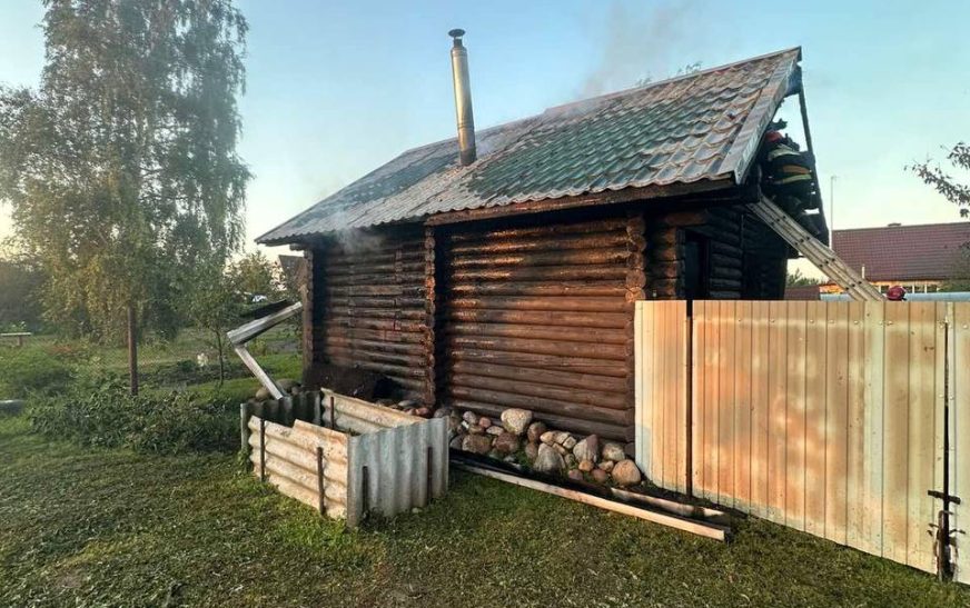 В Слуцком районе горела баня