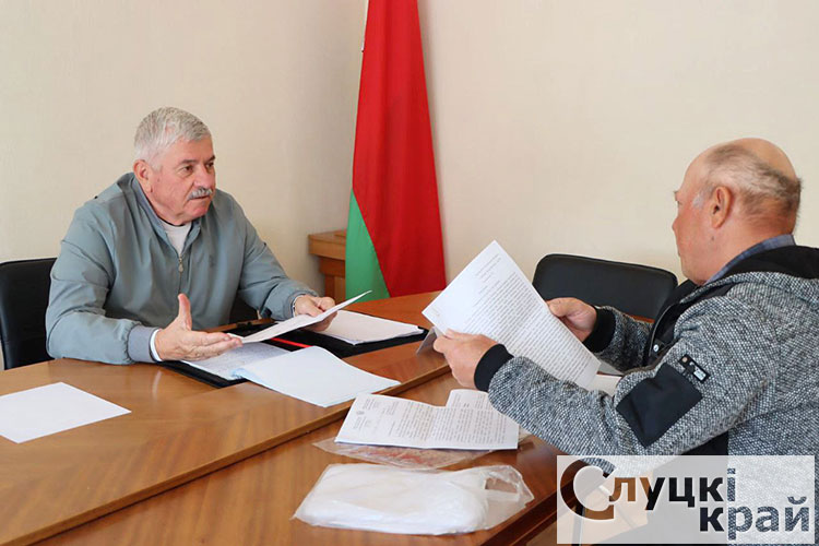 Валерий Гайдукевич провел прием граждан в Слуцке