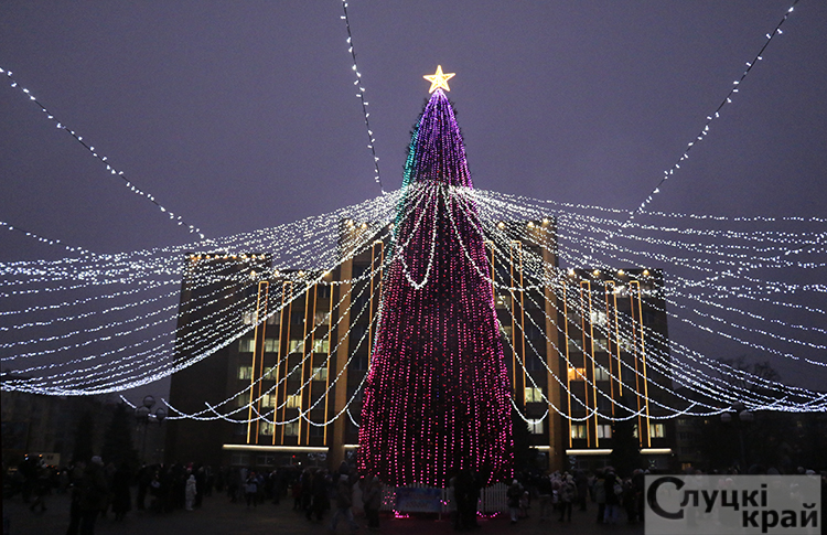 Праздничная программа в новогоднюю ночь