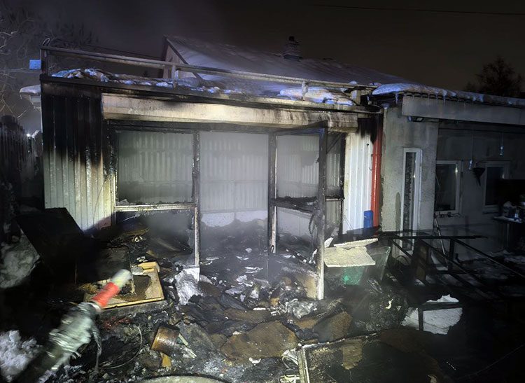 В Слуцке горел павильон