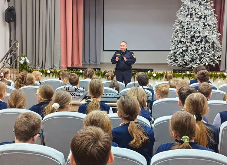 Слуцкий РОВД проводит комплекс мероприятий по профилактике подростковой преступности. В рамках акции “Дружим с Законом”