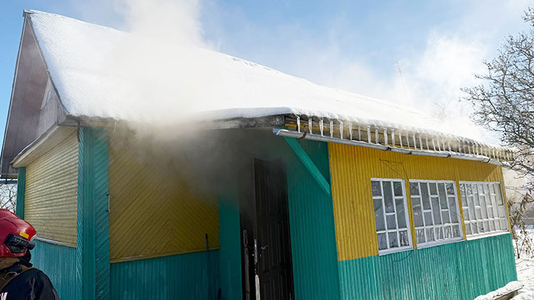 В Слуцком районе горел дом