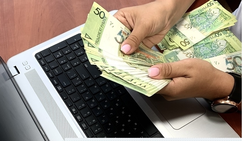 В Слуцке за работу на мошенников девушка получила 4 года лишения свободы и штраф 4,5 тыс. рублей