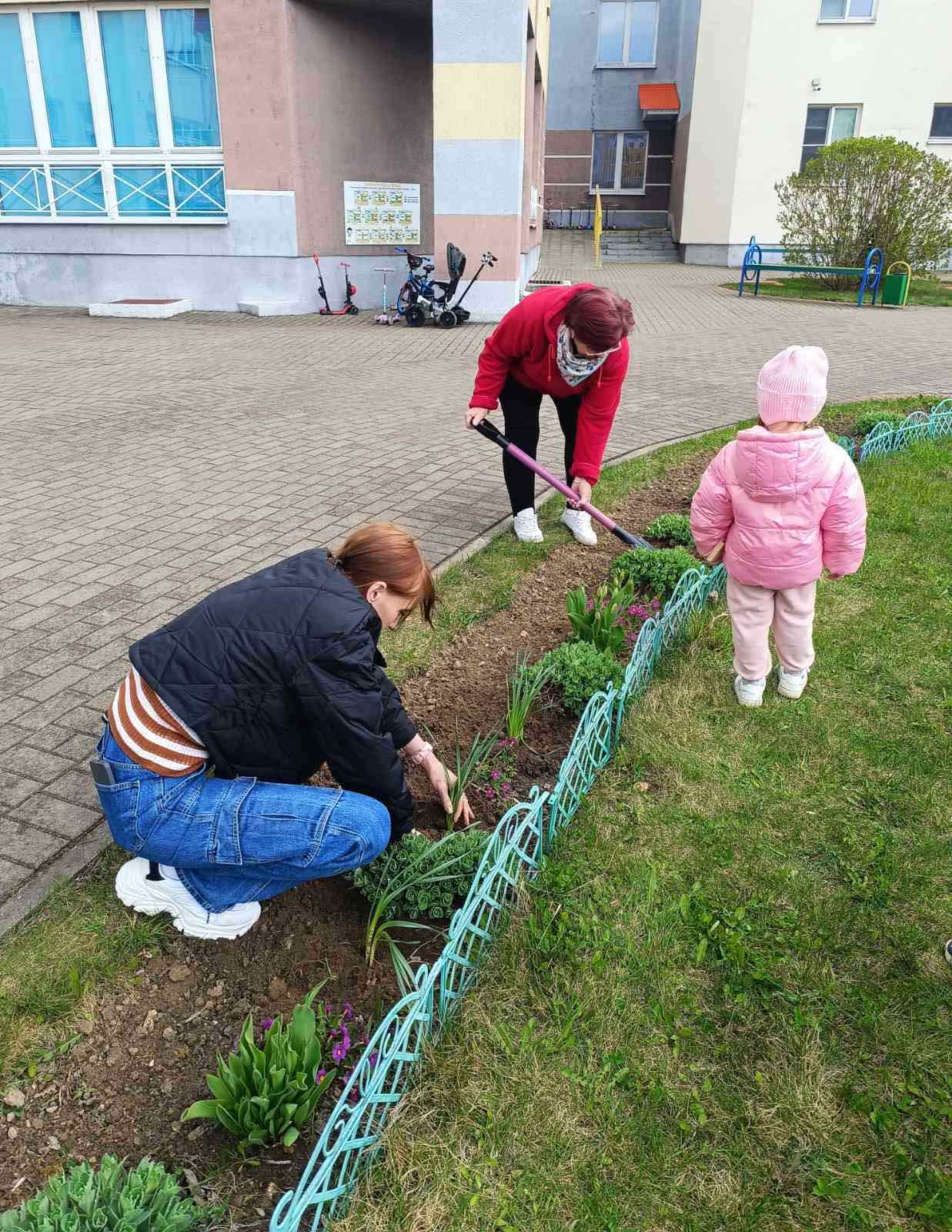 Слутчане – на благоустройстве территорий