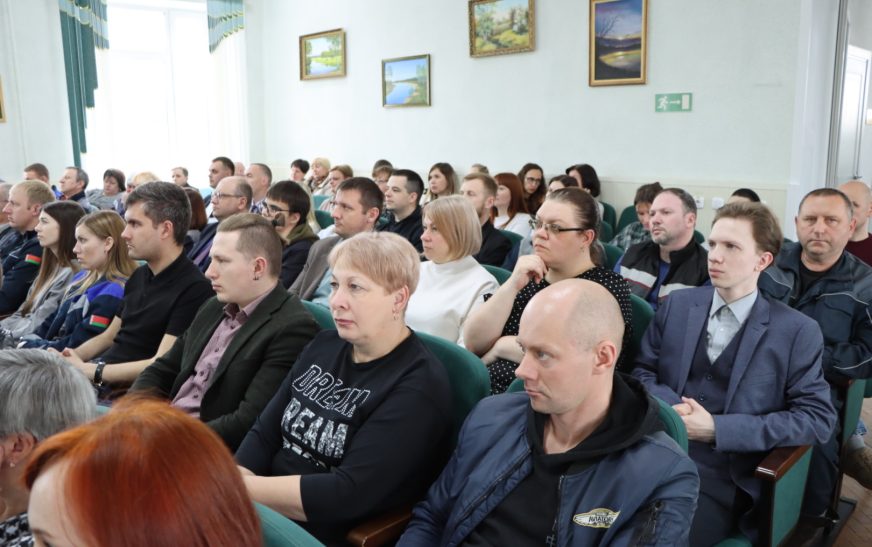 Владимир Гога провел единый день информирования в филиале «Слуцкие электрические сети»