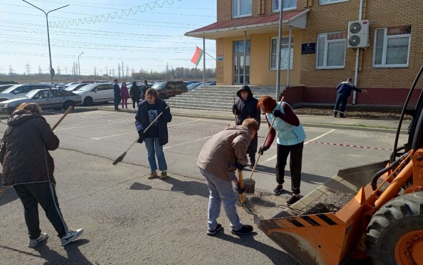 Коллектив филиала «Слуцкие электрические сети» РУП «Минскэнерго» – на страже чистоты