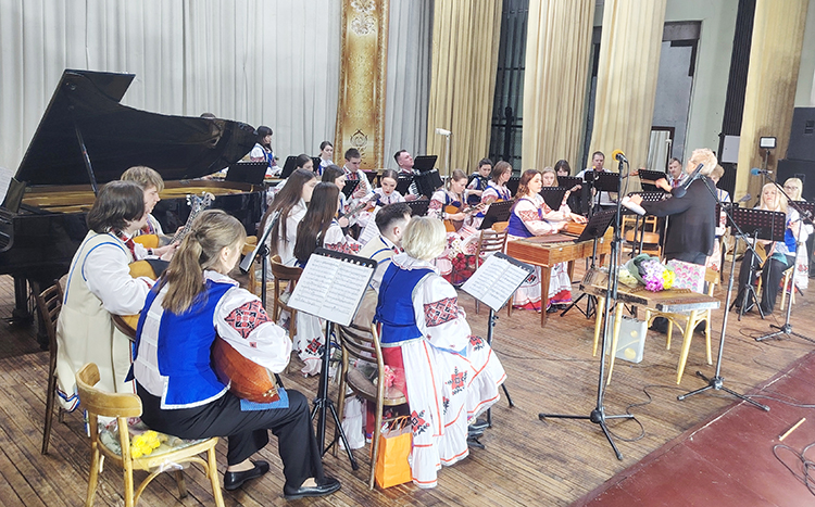 «Весна идет»: концерт Народного оркестра русских народных инструментов из Молодечно