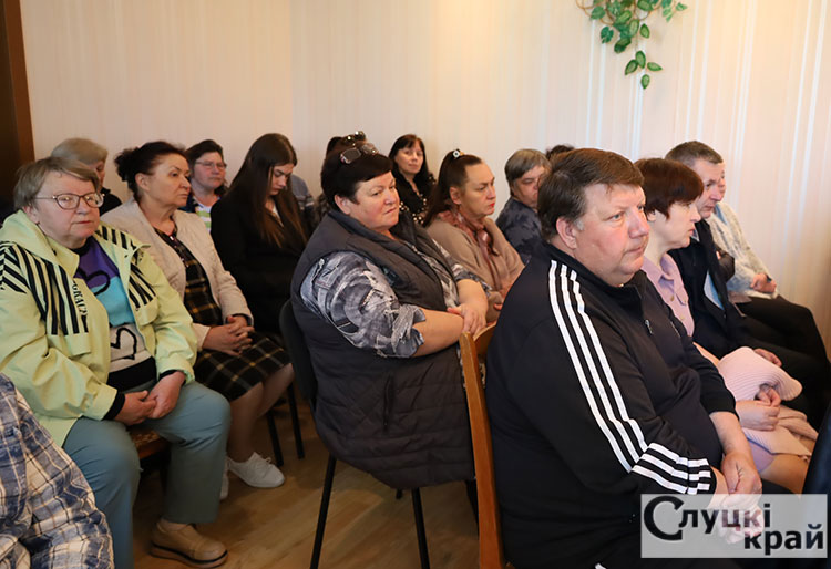 Председатель Слуцкого райисполкома встретился с жителями Сорогского  сельсовета