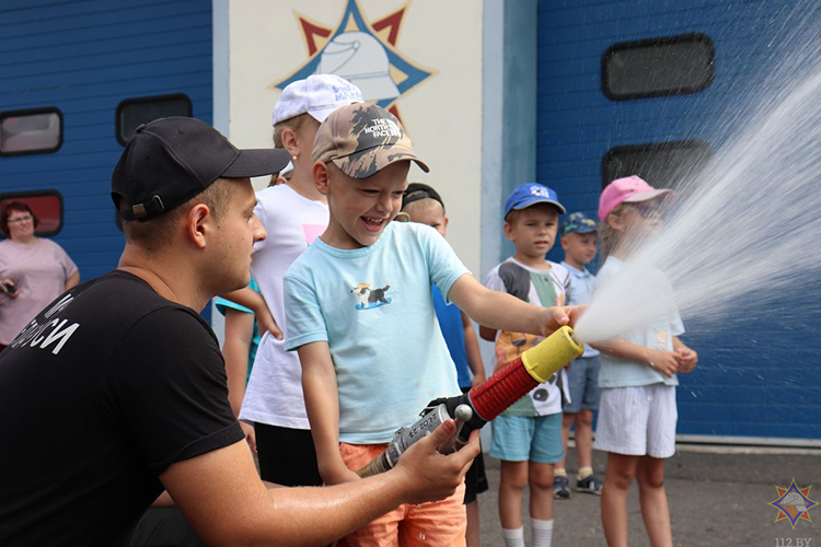 В гости к спасателям
