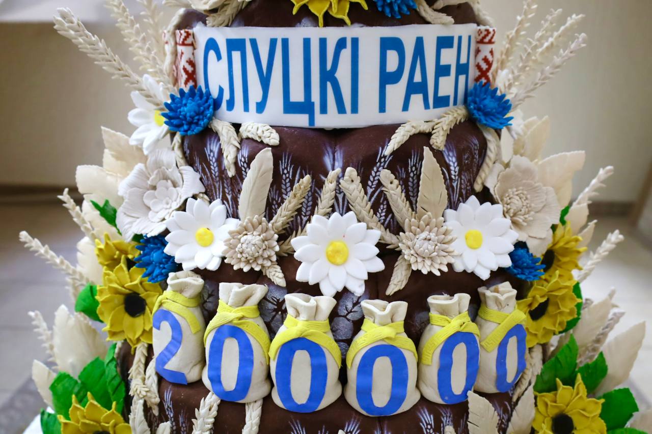 Аграрии Слуцкого района намолотили 200 000 тонн зерна с учетом рапса