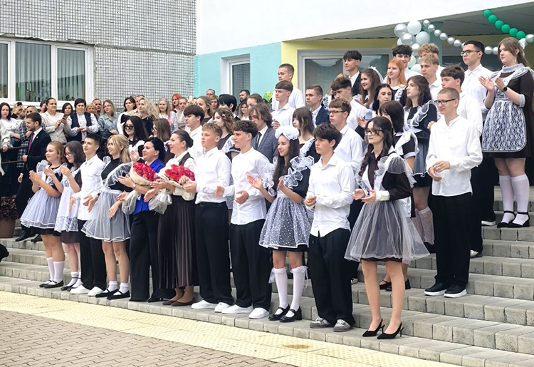 Праздник первого звонка в СШ №13
