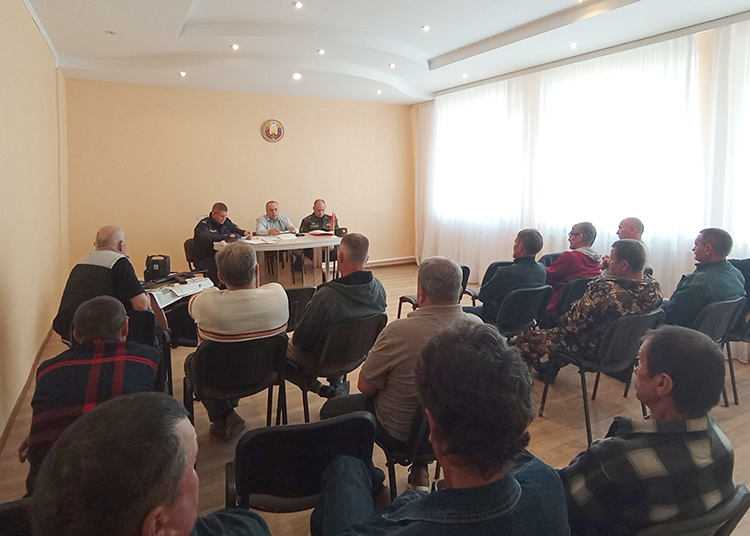 Плановые занятия с потенциальными добровольцами отрядов народного ополчения