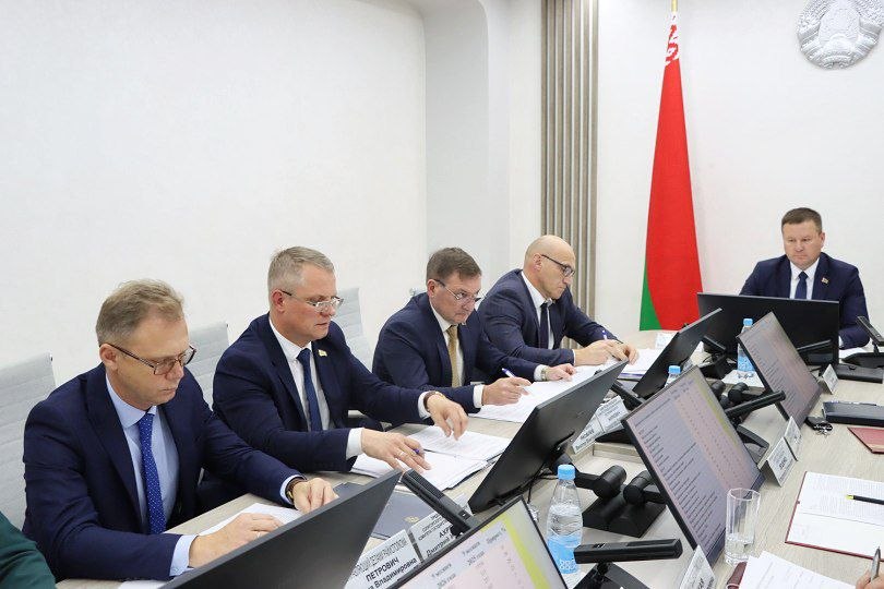 Развитие отрасли жилищно-коммунального хозяйства Слуцкого района обсудили на заседании райисполкома